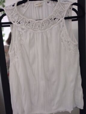 Anthropologie White Crochet Yoke Sleeveless Tank
